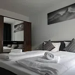 Hotel Ari 2*