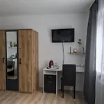 Ari Hotel 2*