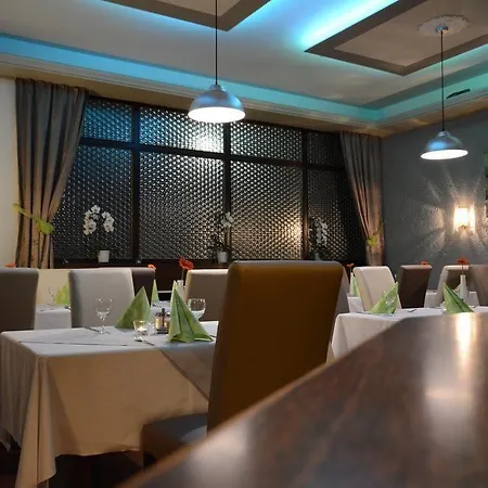 Hotel Ari