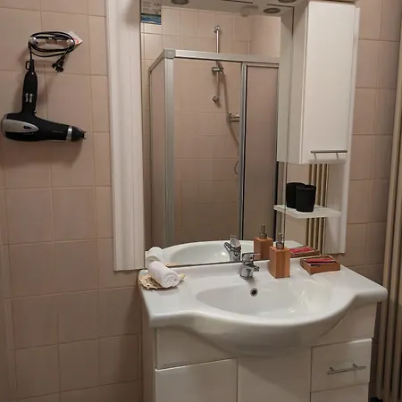 Otel Ari 2*